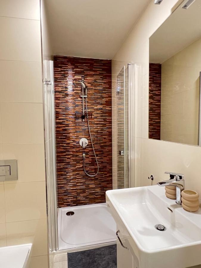 New Apartments Chain Florenc Πράγα Εξωτερικό φωτογραφία