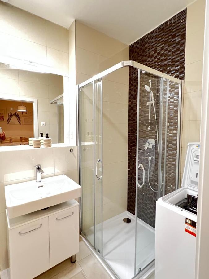 New Apartments Chain Florenc Πράγα Εξωτερικό φωτογραφία
